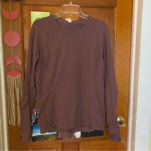 lululemon athletica Women's active shirt in Deep Purple